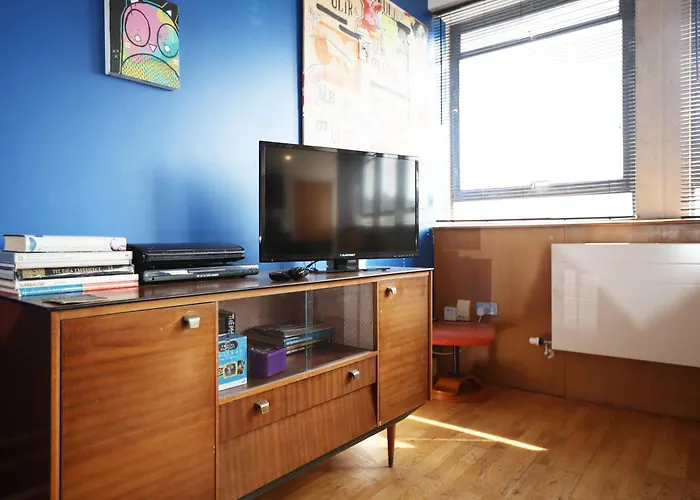 Appartement Bs2 Lofts By N And N Ltd, Great Location Close To Cabot Circus, Centre And Hospital, Perfect For Workers, Nhs And Contractors, Private Parking Avaialable